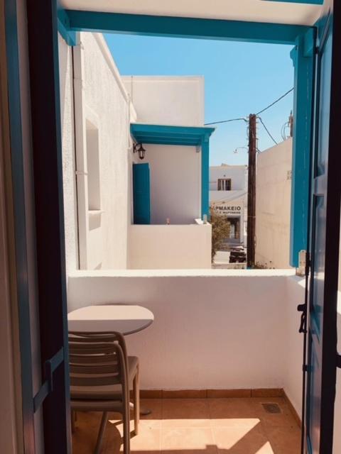 Manousos Rooms Adamantas  Exterior photo