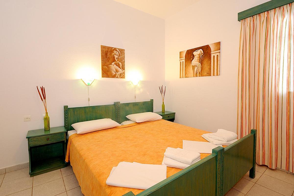Manousos Rooms Adamantas  Exterior photo