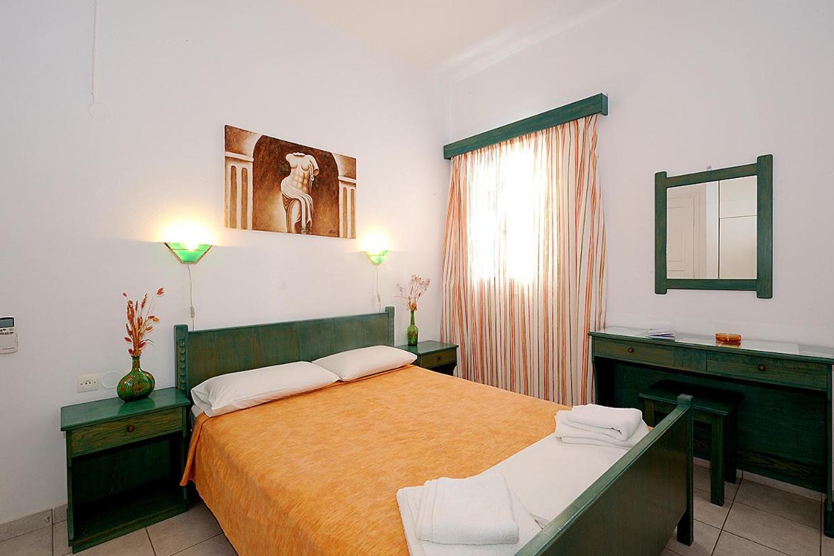 Manousos Rooms Adamantas  Exterior photo