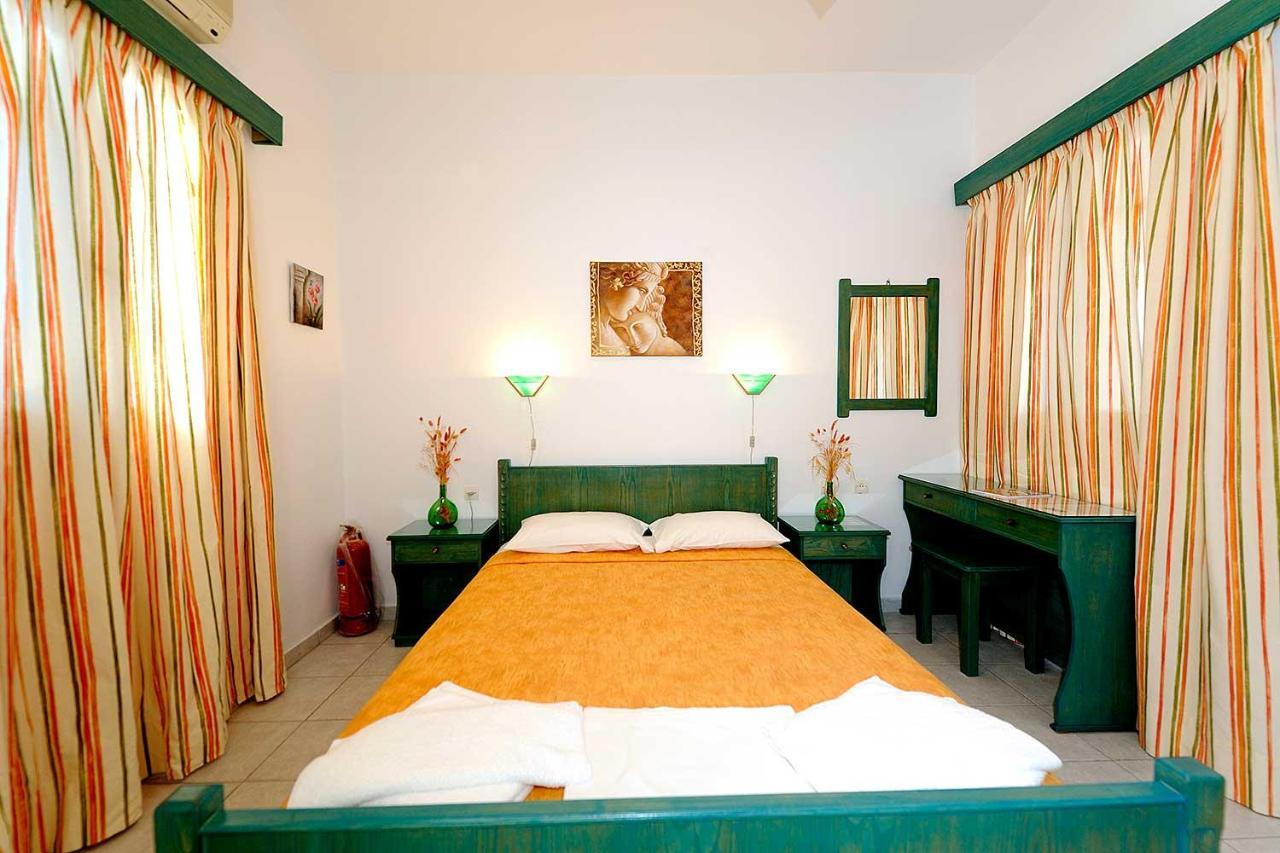 Manousos Rooms Adamantas  Exterior photo